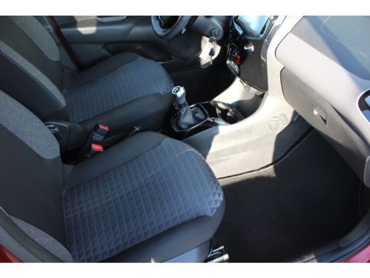 Peugeot 108 1.0 e-VTi Allure | Navi by app | Camera | Climate control | LED | Mistlampen | 21.500km | ActivLease financial lease