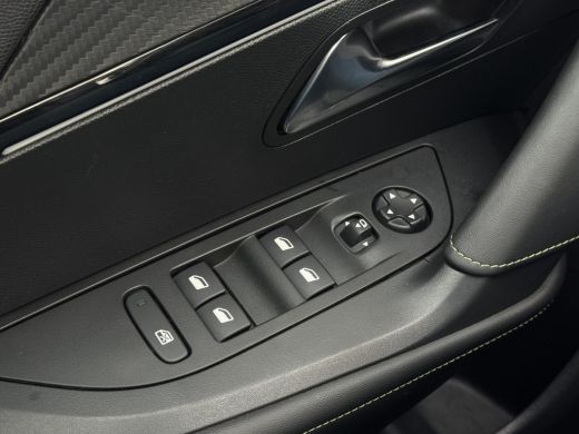 Peugeot 2008 1.2 PureTech 130 GT 360 CAMERA | 1/2 LEDER | FULL LED ActivLease financial lease