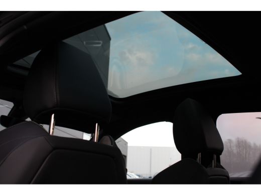 Peugeot 208 1.2 PureTech GT Pack | Automaat | 130pk | Navigatie | Camera | Panoramadak | Stoelverwarming | Fu... ActivLease financial lease