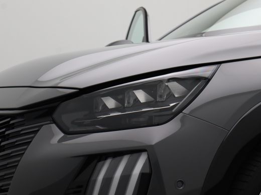 Peugeot 208 Hybrid 100 e-DCS6 GT | Achterbank in delen neerklapbaar | Achterruitverwarming | Achterspoiler ActivLease financial lease