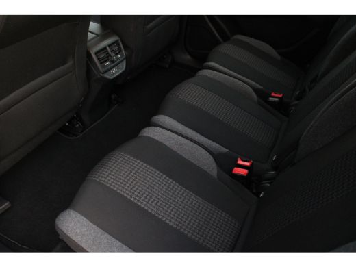 Peugeot 5008 1.2 PureTech Active Pack Business | Automaat | Navigatie | Camera | Origineel NL | 97.500km | App... ActivLease financial lease