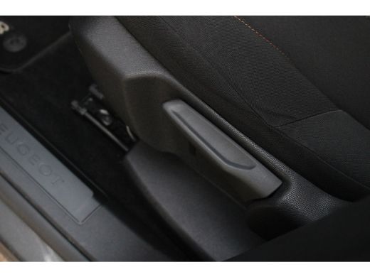 Peugeot 5008 1.2 PureTech Active Pack Business | Automaat | Navigatie | Camera | Origineel NL | 97.500km | App... ActivLease financial lease