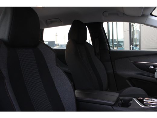 Peugeot 5008 1.2 PureTech Active Pack Business | Automaat | Navigatie | Camera | Origineel NL | 97.500km | App... ActivLease financial lease