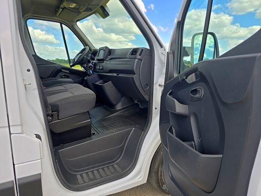 Renault Master 2.3 dCi L2 H2 - 135 Pk - Euro 6 - Navi - Airco - Cruise Control ActivLease financial lease