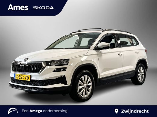 Skoda Karoq 1.5 150pk TSI ACT Business Edition Panoramadak | Parkeer Pakket | 	Navigatie Amundsen met 8" touc...