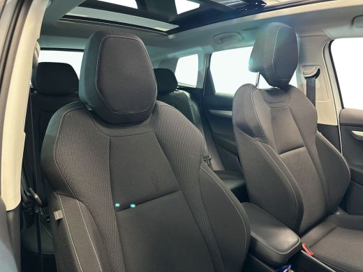 Skoda Karoq 1.5 150pk TSI ACT Business Edition Panoramadak | Parkeer Pakket | 	Navigatie Amundsen met 8" touc... ActivLease financial lease