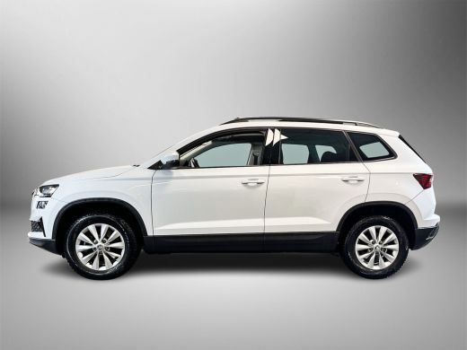 Skoda Karoq 1.5 150pk TSI ACT Business Edition Panoramadak | Parkeer Pakket | 	Navigatie Amundsen met 8" touc... ActivLease financial lease