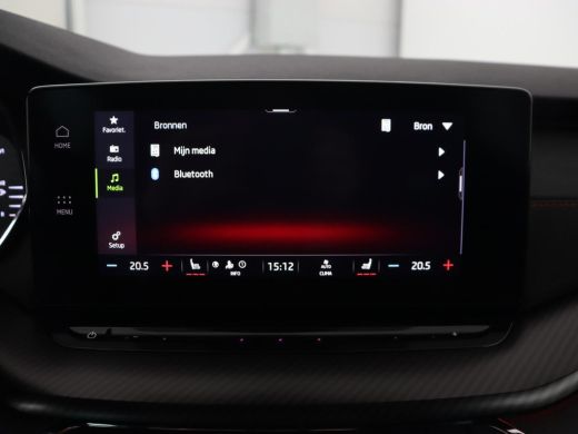 Skoda Octavia 1.4 TSI RS iV PHEV | Stoelverwarming | Head-Up | Matrix LED | Sfeerverlichting | Adaptive cruise ... ActivLease financial lease