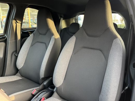 Toyota Aygo 1.0 VVT-i S-CVT Play | All-in prijs | Automaat | Apple/android auto ActivLease financial lease