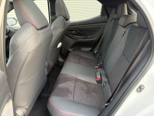 Toyota Yaris 1.5 Hybrid 130 GR Sport ActivLease financial lease