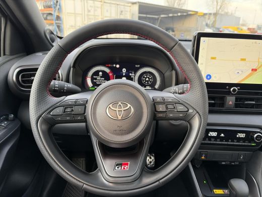 Toyota Yaris 1.5 Hybrid 130 GR Sport ActivLease financial lease