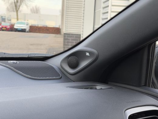 Toyota Yaris 1.5 Hybrid 130 GR Sport ActivLease financial lease