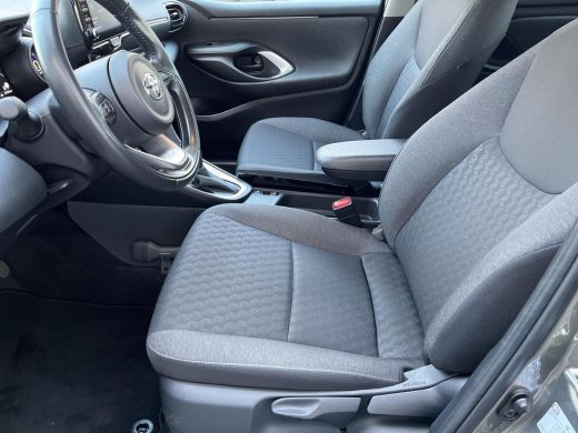 Toyota Yaris 1.5 Hybrid Dynamic | All-in prijs | Automaat | Trekhaak afneembare kogel ActivLease financial lease