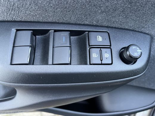 Toyota Yaris 1.5 Hybrid Dynamic | All-in prijs | Automaat | Trekhaak afneembare kogel ActivLease financial lease