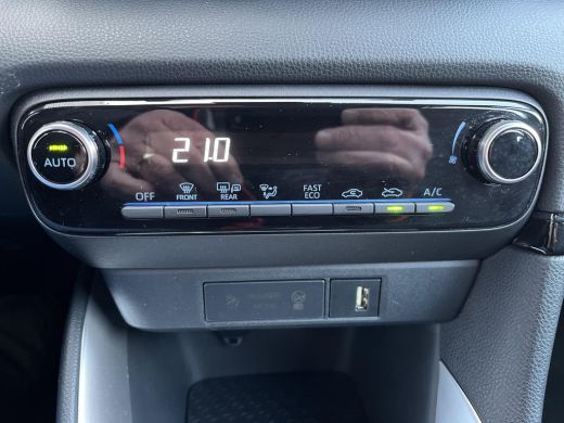 Toyota Yaris 1.5 Hybrid Dynamic | All-in prijs | Automaat | Trekhaak afneembare kogel ActivLease financial lease