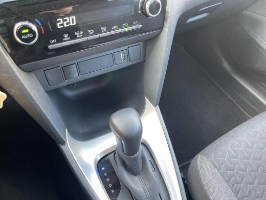 Toyota Yaris Cross 1.5 Hybrid Active ActivLease financial lease