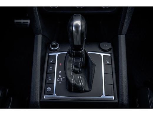 Volkswagen Amarok 3.0 TDI V6 L2H1 | 4Motion | Aventura | DC | 259 PK | Leder | Automaat | Schakelflippers ActivLease financial lease