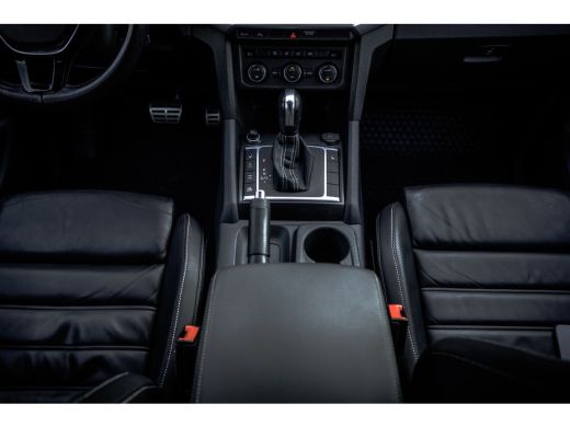 Volkswagen Amarok 3.0 TDI V6 L2H1 | 4Motion | Aventura | DC | 259 PK | Leder | Automaat | Schakelflippers ActivLease financial lease