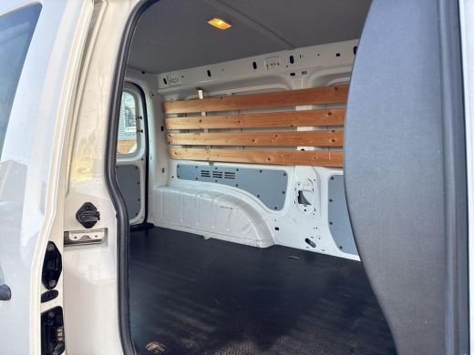 Volkswagen Caddy 2.0 TDI L2H1 Maxi Highline | Automaat | 140 pk  | Navi | LM Velgen | Cruise Controle | ActivLease financial lease