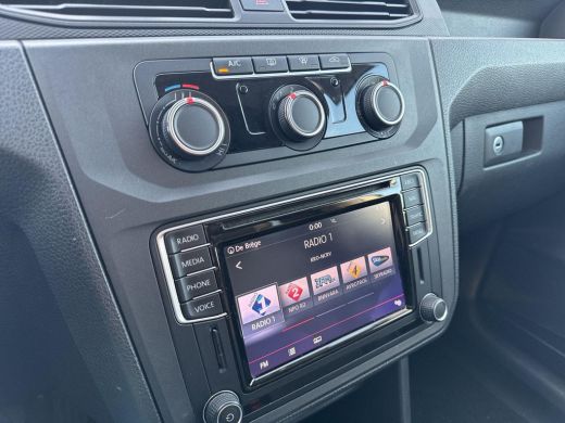 Volkswagen Caddy 2.0 TDI L2H1 Maxi Highline | Automaat | 140 pk  | Navi | LM Velgen | Cruise Controle | ActivLease financial lease