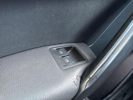 Volkswagen Caddy 2.0 TDI L2H1 Maxi Highline | Automaat | 140 pk  | Navi | LM Velgen | Cruise Controle | ActivLease financial lease