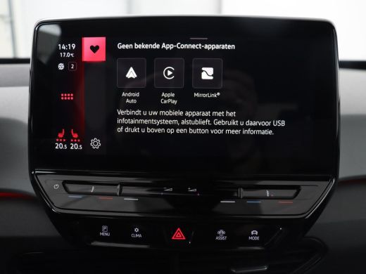 Volkswagen ID.3 First Plus 58 kWh | Stoel & stuurverwarming | Camera | Adaptive cruise | Sfeerverlichting | Carpl... ActivLease financial lease
