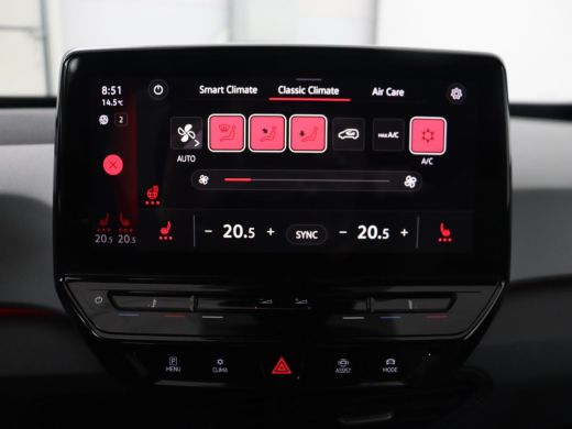 Volkswagen ID.3 First Plus 58 kWh | Trekhaak | Stoel & stuurverwarming | Camera | Adaptive cruise | Sfeerverlicht... ActivLease financial lease