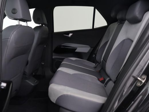 Volkswagen ID.3 First Plus 58 kWh | Trekhaak | Stoel & stuurverwarming | Camera | Adaptive cruise | Sfeerverlicht... ActivLease financial lease