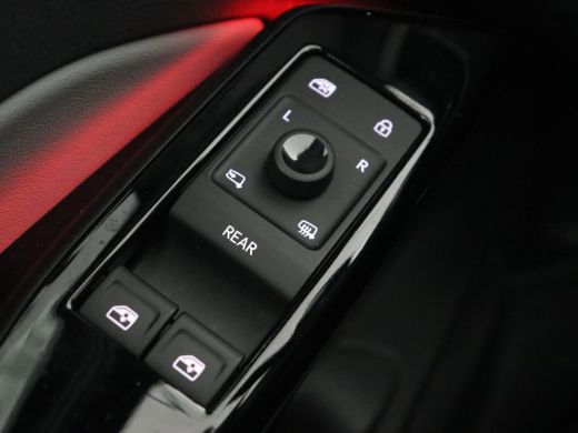 Volkswagen ID.3 First Plus 58 kWh | Trekhaak | Stoel & stuurverwarming | Camera | Adaptive cruise | Sfeerverlicht... ActivLease financial lease