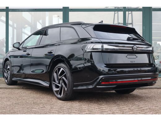 Volkswagen ID.7 Pro Limited Edition | Achterbank in ongelijke delen neerklapbaar incl. middenarmsteun en doorlaad... ActivLease financial lease