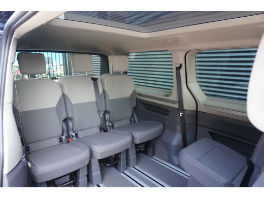 Volkswagen Multivan 1.5 eHybrid L2 Bulli Edition 4-Motion, IQ Light koplampen, 7-persoons Vis-a-Vis, Navigatie, Trekhaak ActivLease financial lease