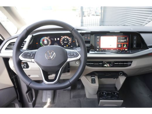 Volkswagen Multivan 1.5 eHybrid L2 Bulli Edition 4-Motion, IQ Light koplampen, 7-persoons Vis-a-Vis, Navigatie, Trekhaak ActivLease financial lease