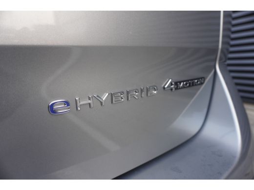 Volkswagen Multivan 1.5 eHybrid L2 Bulli Edition 4-Motion, IQ Light koplampen, 7-persoons Vis-a-Vis, Navigatie, Trekhaak ActivLease financial lease