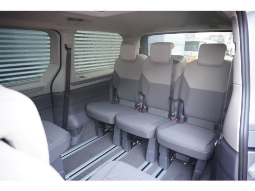 Volkswagen Multivan 1.5 eHybrid L2 Bulli Edition 4-Motion, IQ Light koplampen, 7-persoons Vis-a-Vis, Navigatie, Trekhaak ActivLease financial lease