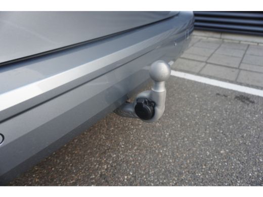 Volkswagen Multivan 1.5 eHybrid L2 Bulli Edition 4-Motion, IQ Light koplampen, 7-persoons Vis-a-Vis, Navigatie, Trekhaak ActivLease financial lease