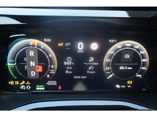 Volkswagen Multivan 1.5 eHybrid L2 Bulli Edition 4-Motion, IQ Light koplampen, 7-persoons Vis-a-Vis, Navigatie, Trekhaak ActivLease financial lease