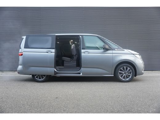 Volkswagen Multivan 1.5 eHybrid L2 Bulli Edition 4-Motion, IQ Light koplampen, 7-persoons Vis-a-Vis, Navigatie, Trekhaak ActivLease financial lease