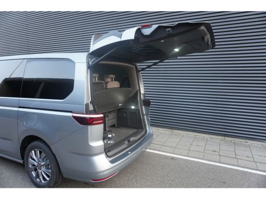 Volkswagen Multivan 1.5 eHybrid L2 Bulli Edition 4-Motion, IQ Light koplampen, 7-persoons Vis-a-Vis, Navigatie, Trekhaak ActivLease financial lease
