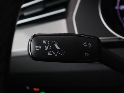 Volkswagen Passat 1.4 TSI PHEV GTE | Trekhaak | Stoelverwarming | Massage | Camera | Carplay | Navigatie | Adaptive... ActivLease financial lease