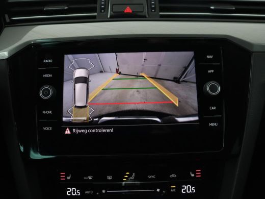 Volkswagen Passat 1.4 TSI PHEV GTE | Trekhaak | Stoelverwarming | Massage | Camera | Carplay | Navigatie | Adaptive... ActivLease financial lease