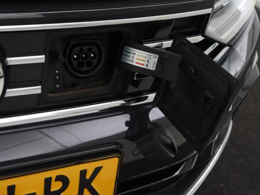 Volkswagen Passat 1.4 TSI PHEV GTE | Trekhaak | Stoelverwarming | Massage | Camera | Carplay | Navigatie | Adaptive... ActivLease financial lease