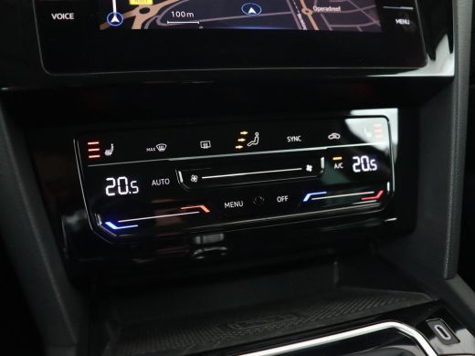 Volkswagen Passat 1.4 TSI PHEV GTE | Trekhaak | Stoelverwarming | Massage | Camera | Carplay | Navigatie | Adaptive... ActivLease financial lease