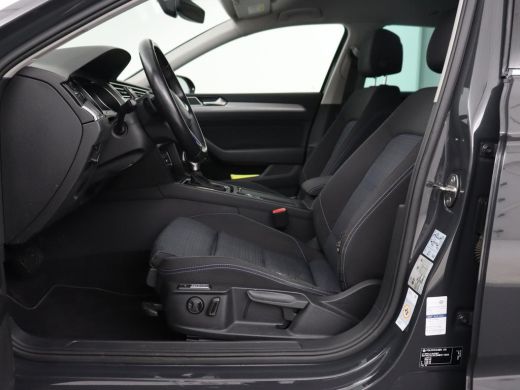 Volkswagen Passat 1.4 TSI PHEV GTE | Trekhaak | Stoelverwarming | Massage | Camera | Carplay | Navigatie | Adaptive... ActivLease financial lease