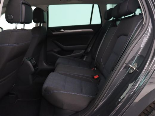 Volkswagen Passat 1.4 TSI PHEV GTE | Trekhaak | Stoelverwarming | Massage | Camera | Carplay | Navigatie | Adaptive... ActivLease financial lease