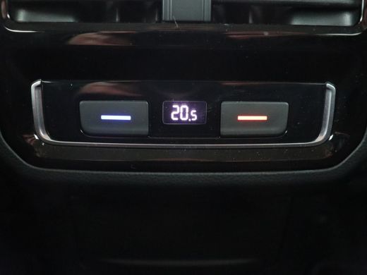 Volkswagen Passat 1.4 TSI PHEV GTE | Trekhaak | Stoelverwarming | Massage | Camera | Carplay | Navigatie | Adaptive... ActivLease financial lease