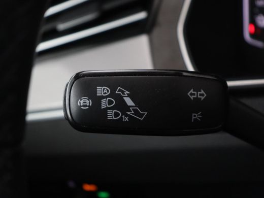 Volkswagen Passat 1.4 TSI PHEV GTE | Trekhaak | Stoelverwarming | Virtual Cockpit | Camera | Adaptive cruise | Carp... ActivLease financial lease