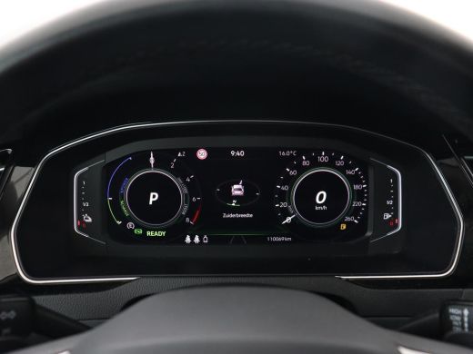 Volkswagen Passat 1.4 TSI PHEV GTE | Trekhaak | Stoelverwarming | Virtual Cockpit | Camera | Adaptive cruise | Carp... ActivLease financial lease
