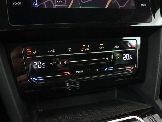 Volkswagen Passat 1.4 TSI PHEV GTE | Trekhaak | Stoelverwarming | Virtual Cockpit | Camera | Adaptive cruise | Carp... ActivLease financial lease