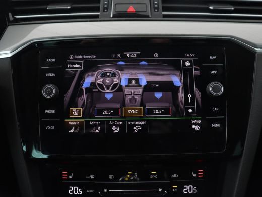 Volkswagen Passat 1.4 TSI PHEV GTE | Trekhaak | Stoelverwarming | Virtual Cockpit | Camera | Adaptive cruise | Carp... ActivLease financial lease