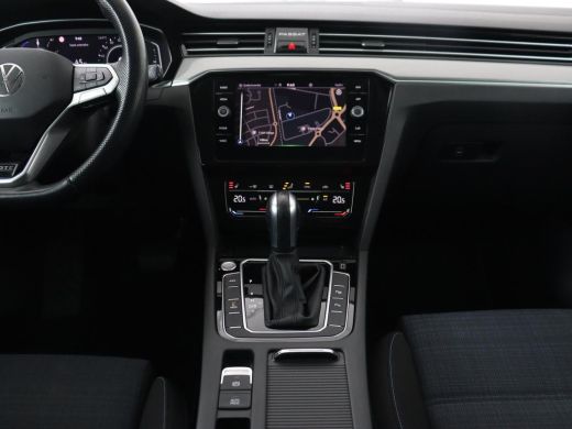 Volkswagen Passat 1.4 TSI PHEV GTE | Trekhaak | Stoelverwarming | Virtual Cockpit | Camera | Adaptive cruise | Carp... ActivLease financial lease